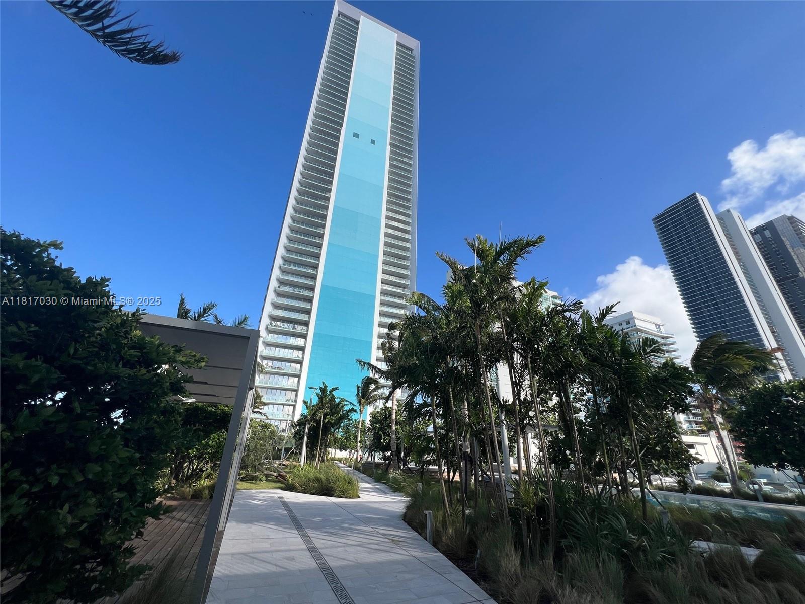 ESCOTTONIA PARK - Residential