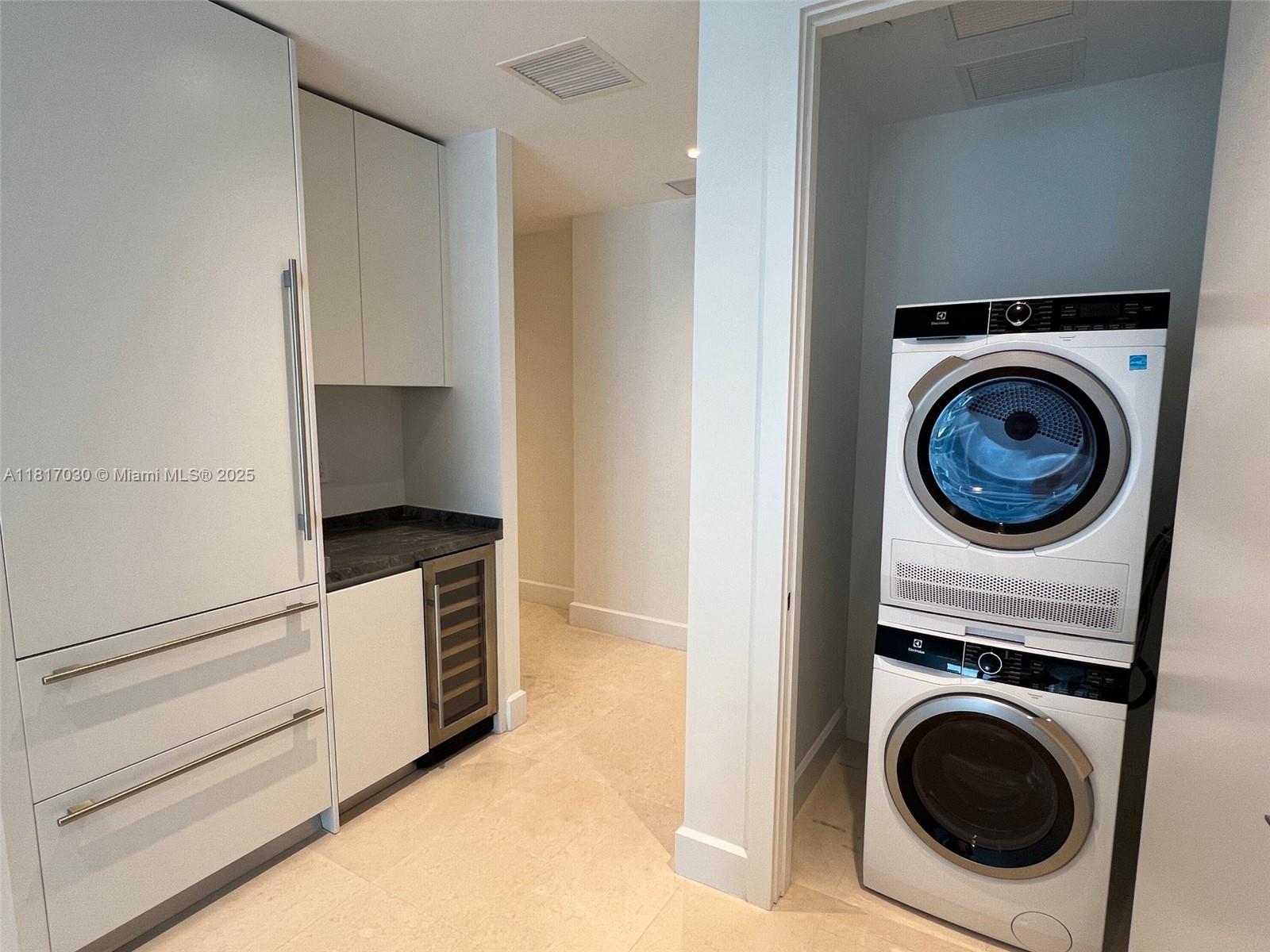 ESCOTTONIA PARK - Residential