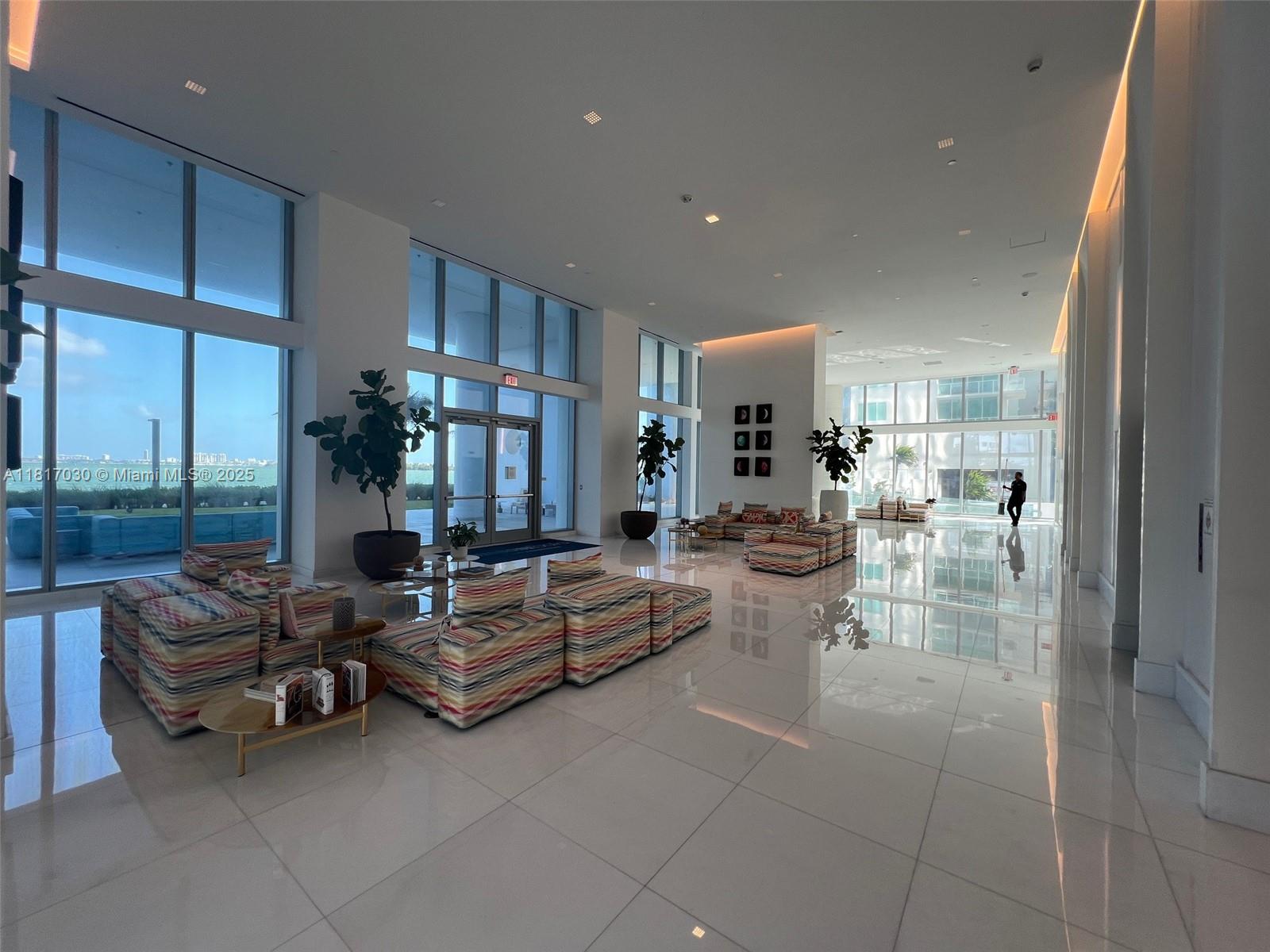 ESCOTTONIA PARK - Residential