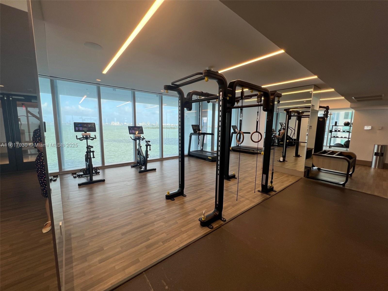 ESCOTTONIA PARK - Residential