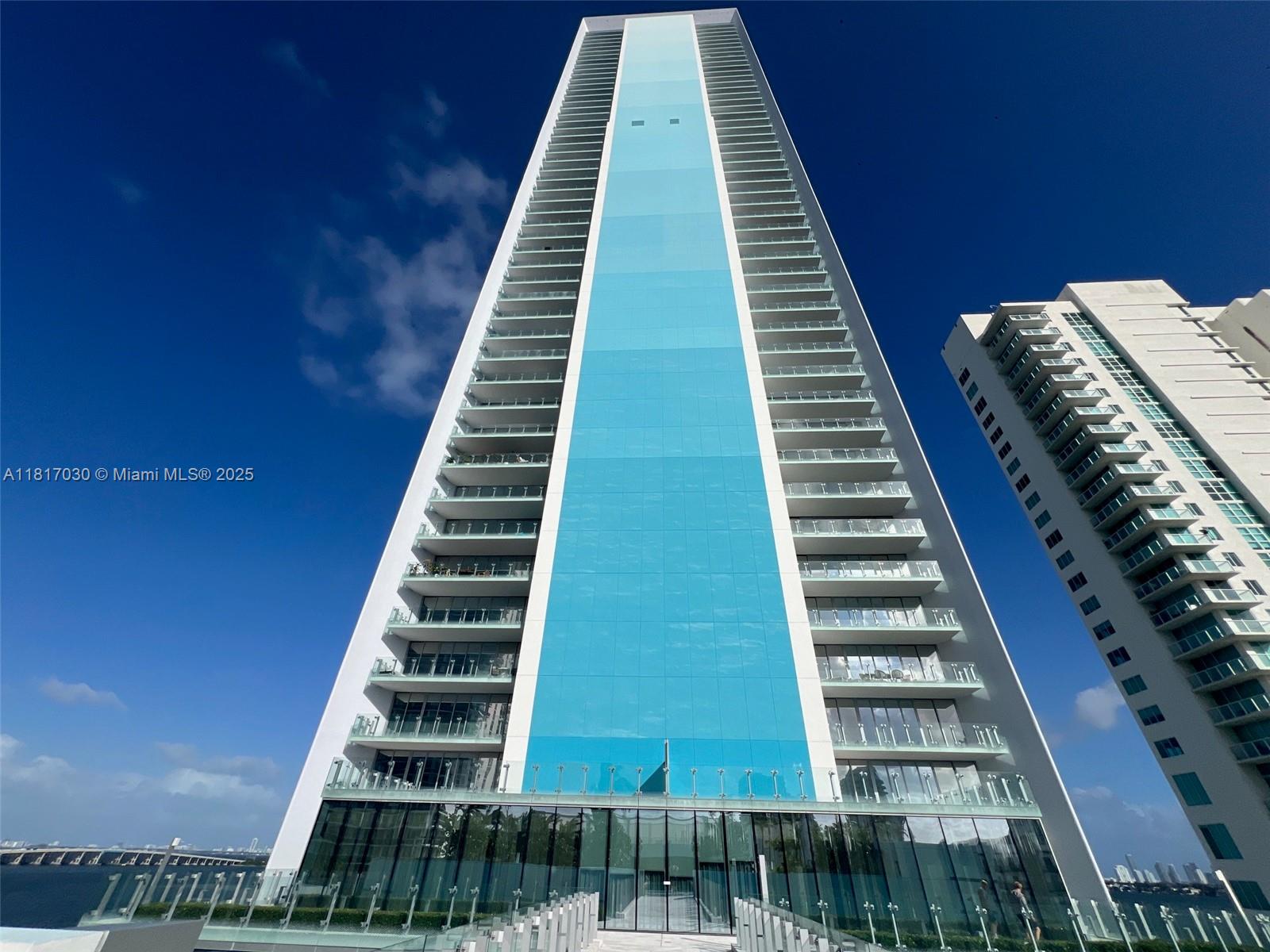 Property for Sale at 700 Ne 26th Ter 2004, Miami, Broward County, Florida - Bedrooms: 1 
Bathrooms: 1  - $687,000