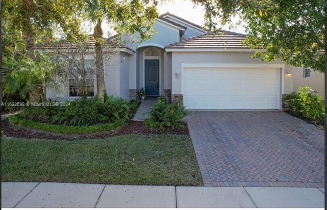 Check out this beautiful 4 bedroom, 2 bath, 2 car garage with over 1700 square feet in the highly sought-after Heritage Oaks in Tradition community. This community has so much to offer. Your HOA fees include lawn care, basic cable with HBO, high-speed internet, a monitored security alarm, and your 24-hour manned security gate, clubhouse, and pool! The house has a lovely kitchen; quartz counters and stainless steel appliances. A fairly new AC was installed in 2021 and a water heater in 2018. Hurry and come see this well-kept home in paradise.
Washer and Dryer will convey with a full asking price offer. TV's do not convey.