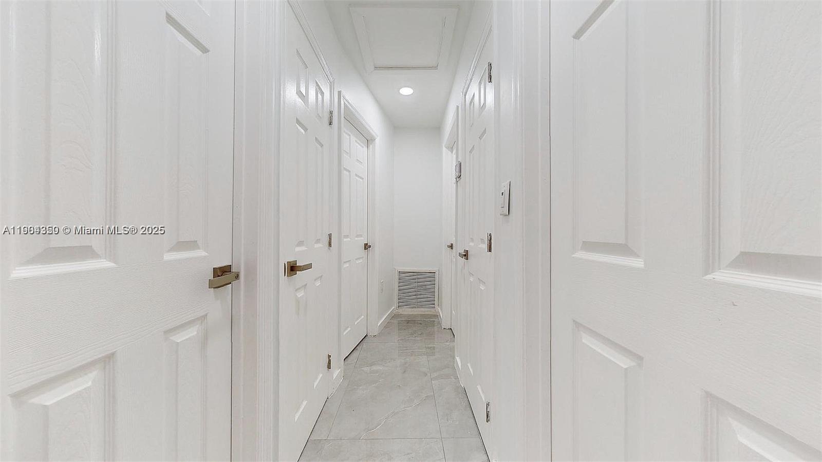 NEWTON HEIGHTS - Residential Lease