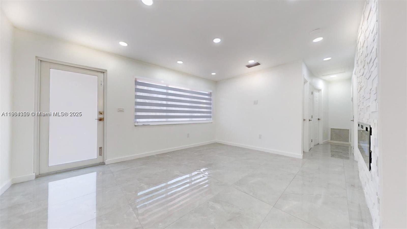 NEWTON HEIGHTS - Residential Lease