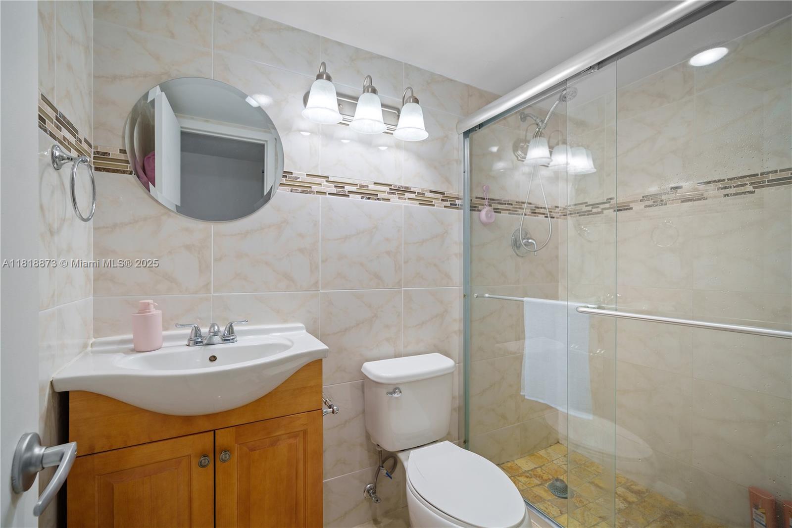 BAYVIEW TOWERS CONDO SOUT - Residential