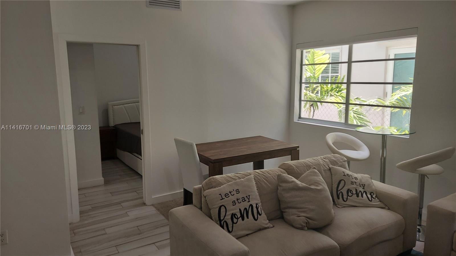 LINCOLN SUB - Residential Lease