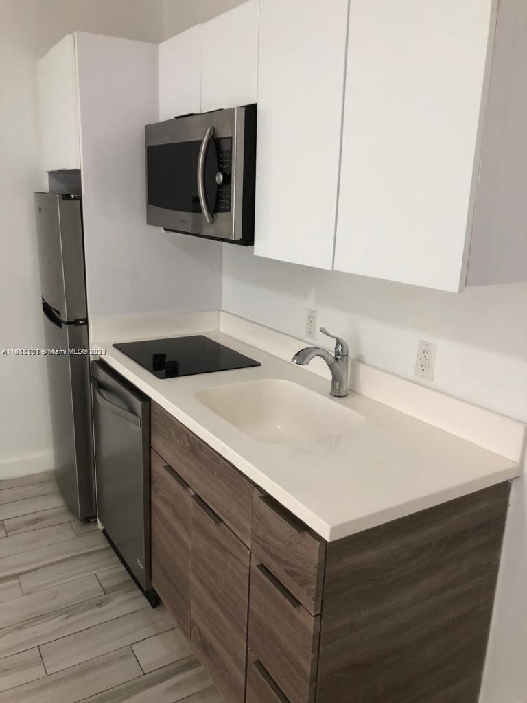 LINCOLN SUB - Residential Lease