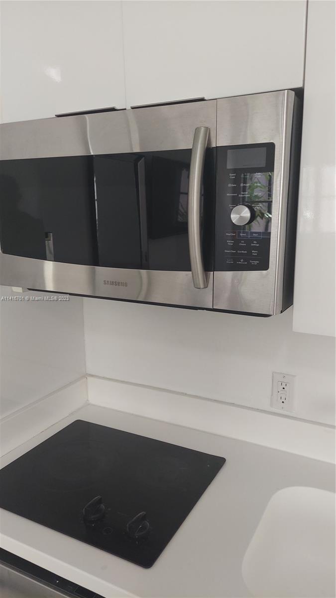 LINCOLN SUB - Residential Lease