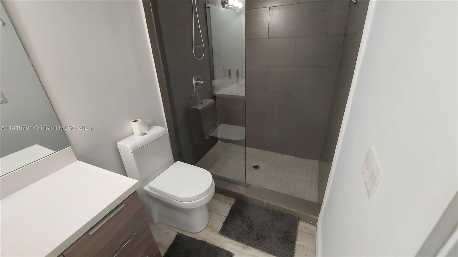 LINCOLN SUB - Residential Lease