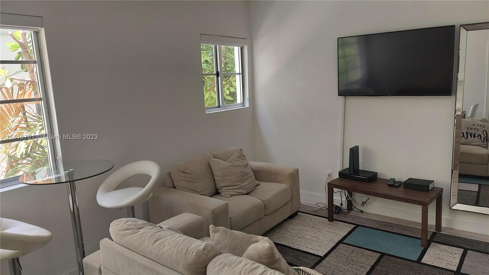 LINCOLN SUB - Residential Lease