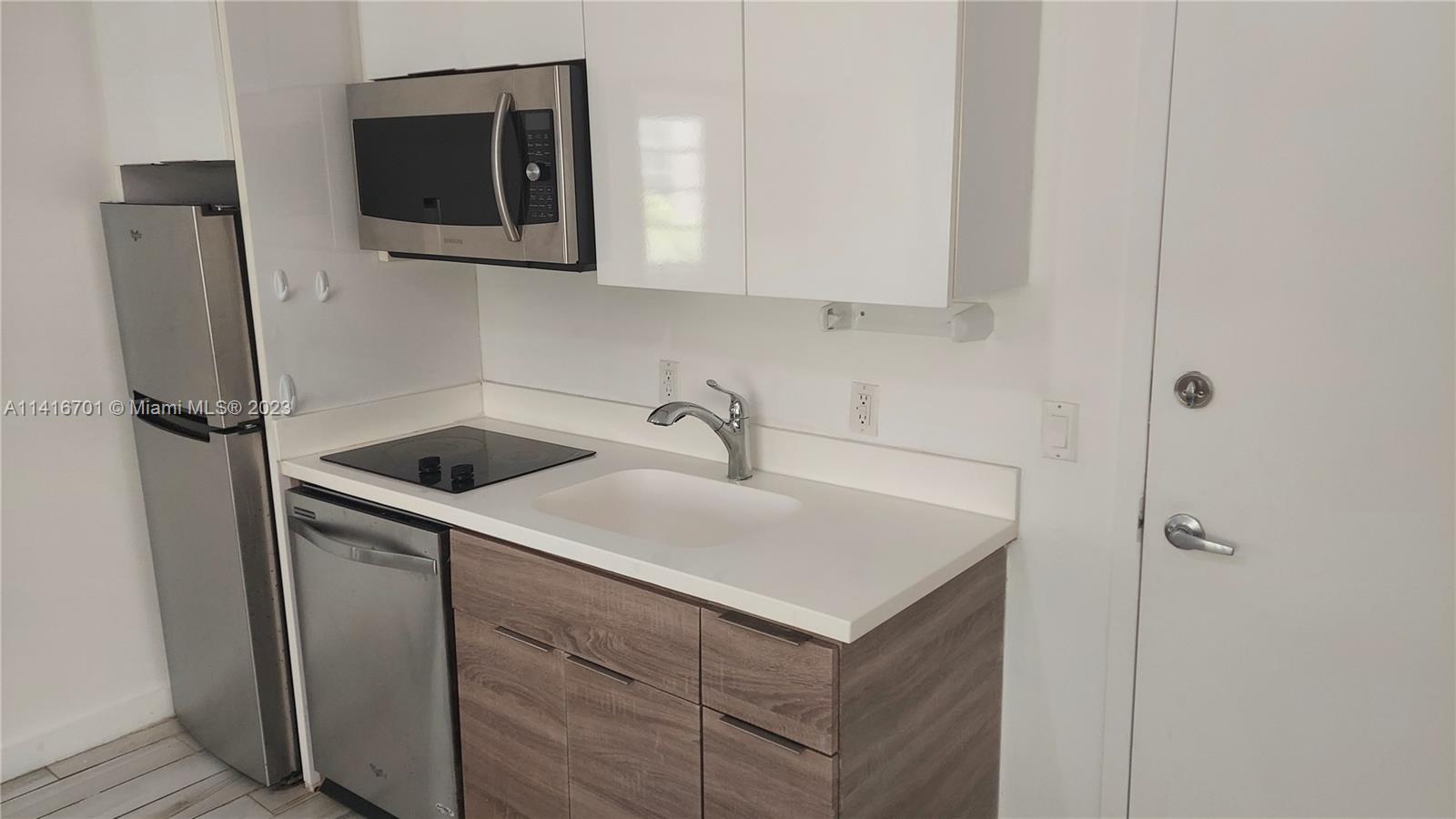 LINCOLN SUB - Residential Lease