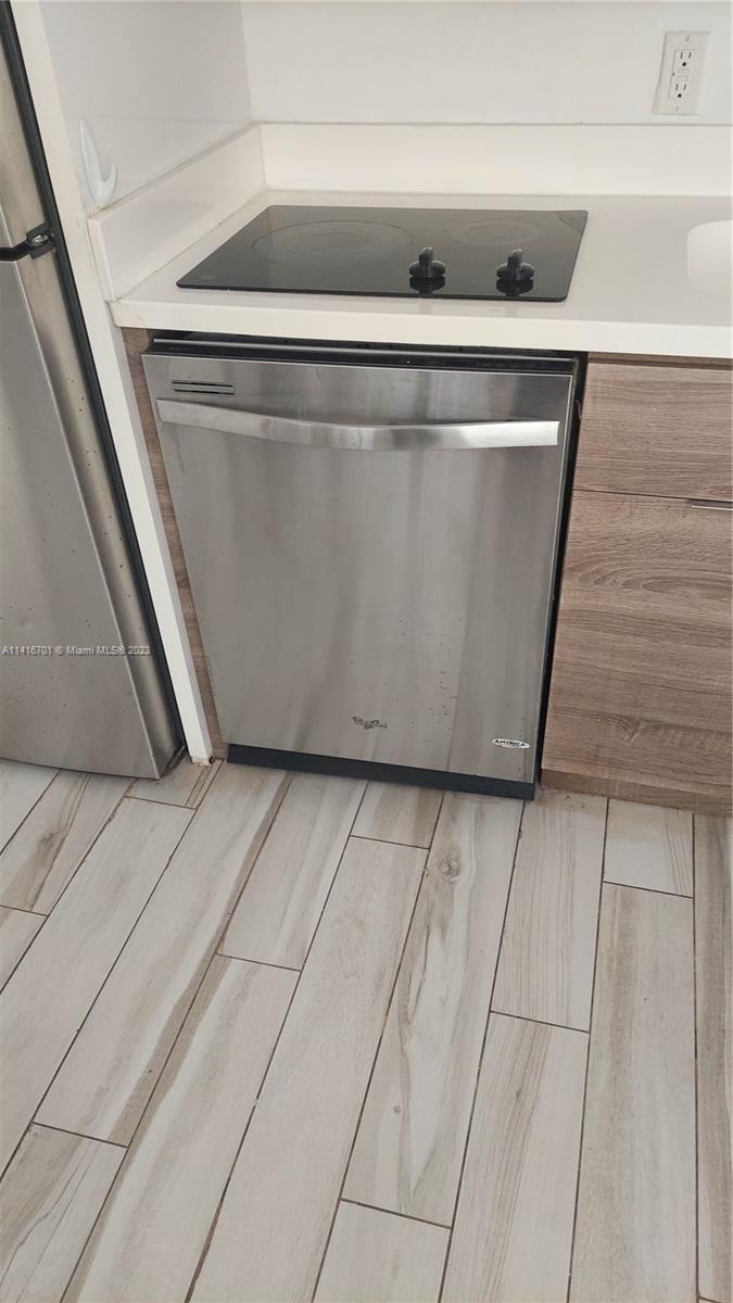 LINCOLN SUB - Residential Lease