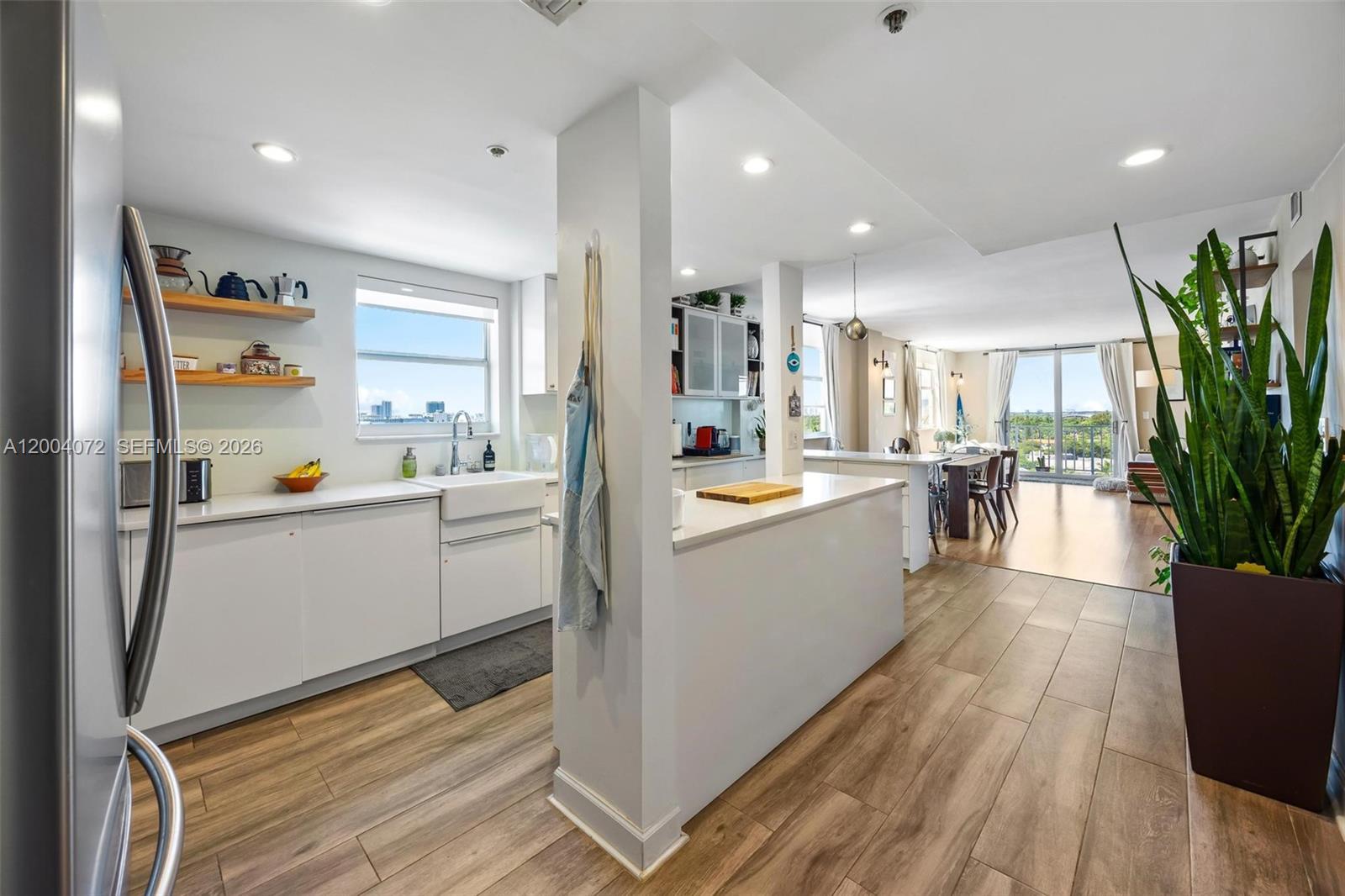 CLEARVIEW TOWERS CONDO - Residential