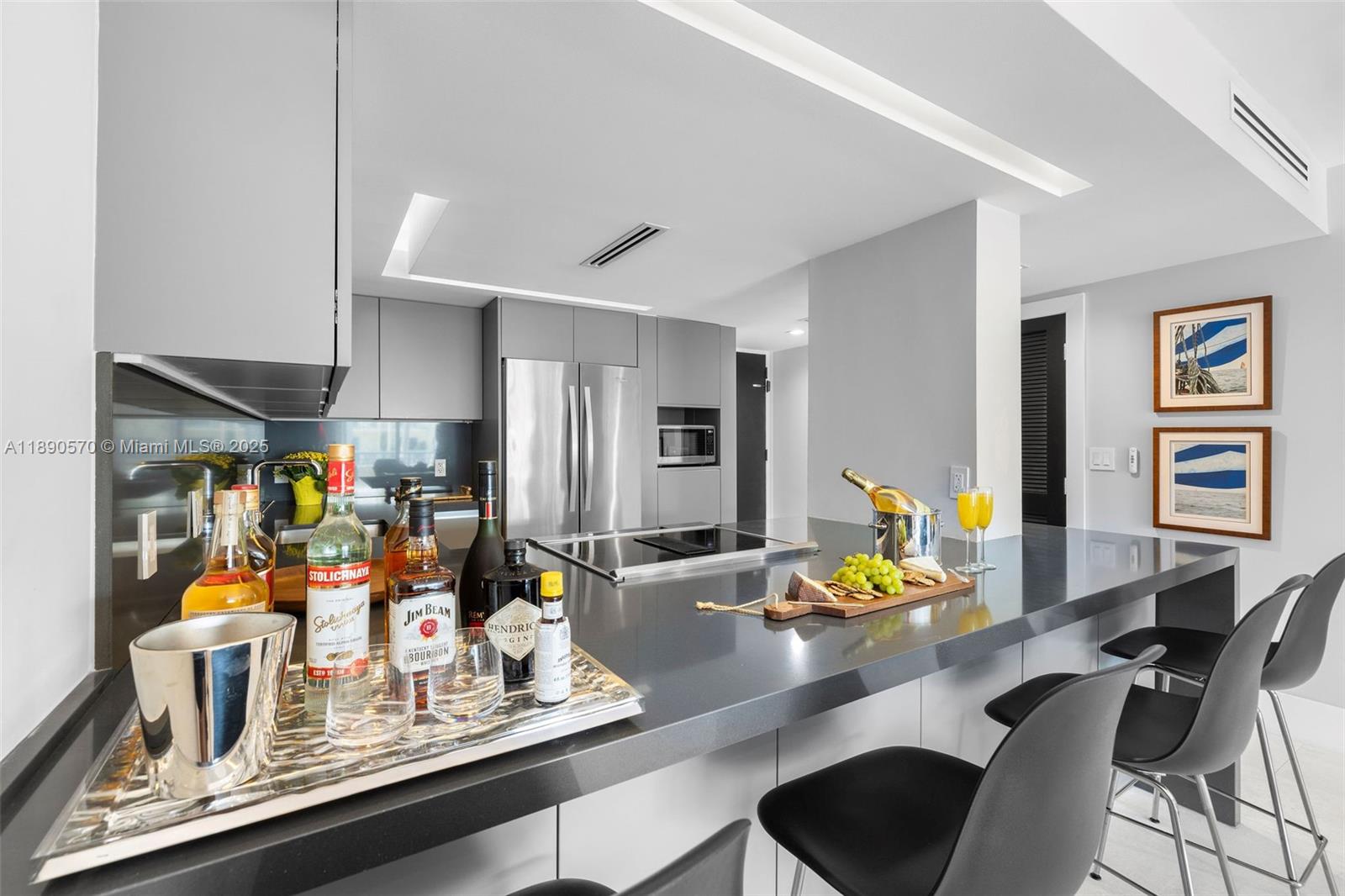 LINCOLN BAY TOWERS CONDO - Residential
