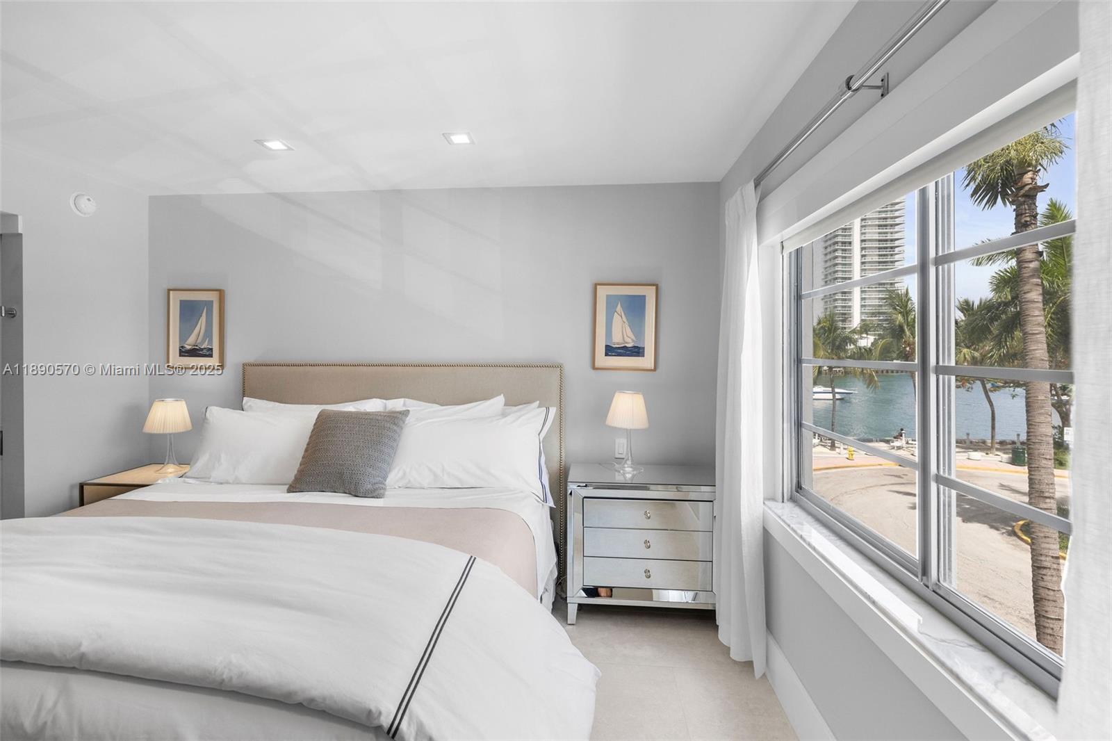 LINCOLN BAY TOWERS CONDO - Residential