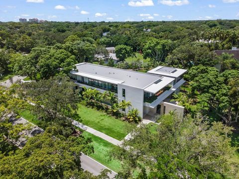 A home in Pinecrest