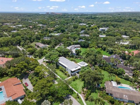 A home in Pinecrest