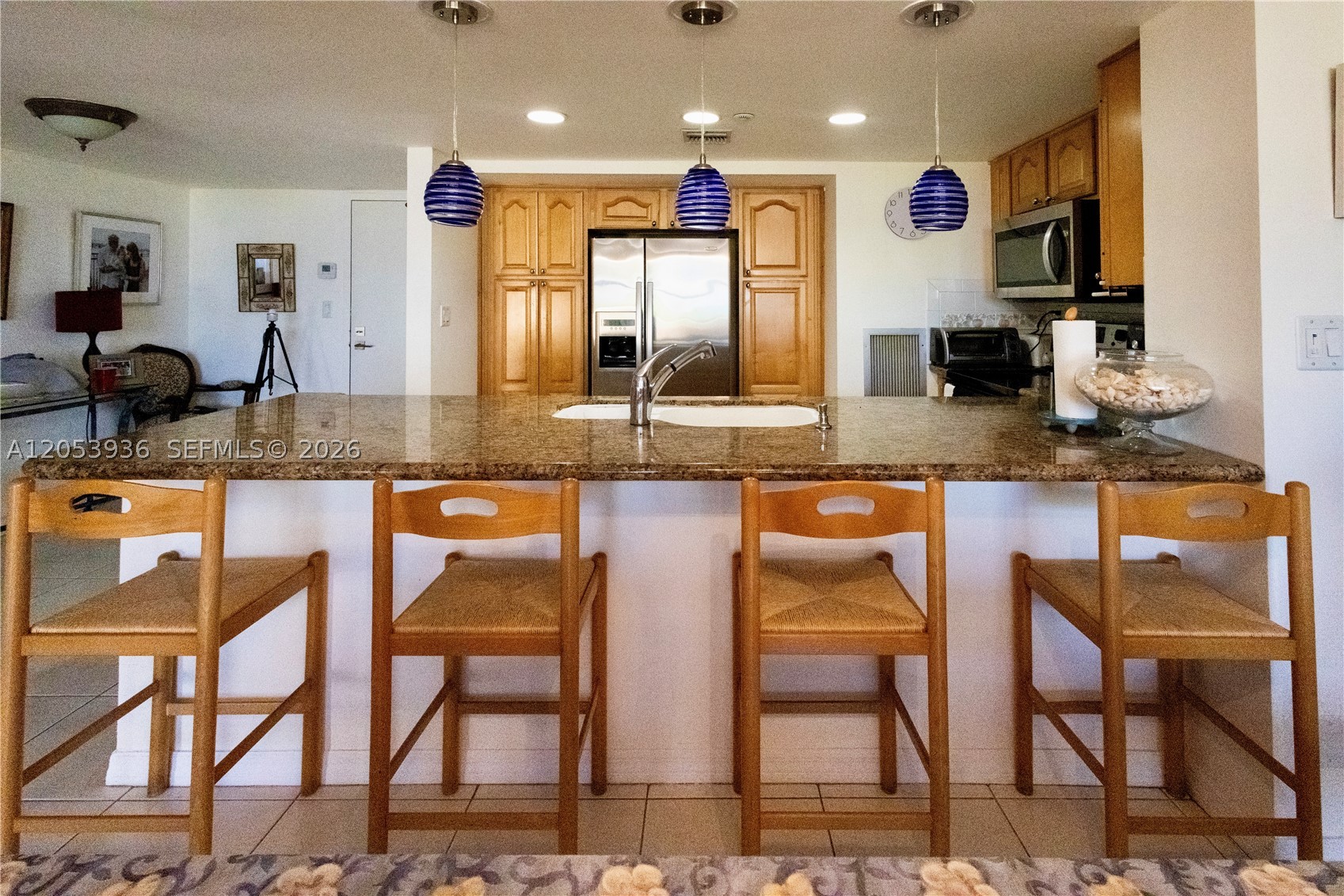 2555 Collins Ave 308