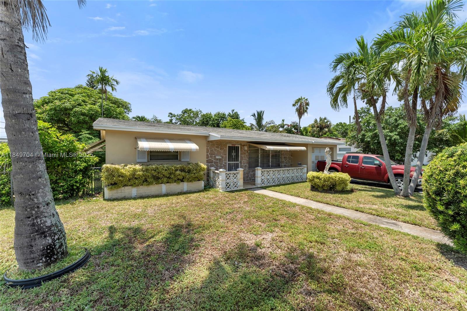 17140 NW Miami Ct, Miami, FL, 33169/$450,000 1 17140 NW Miami Ct