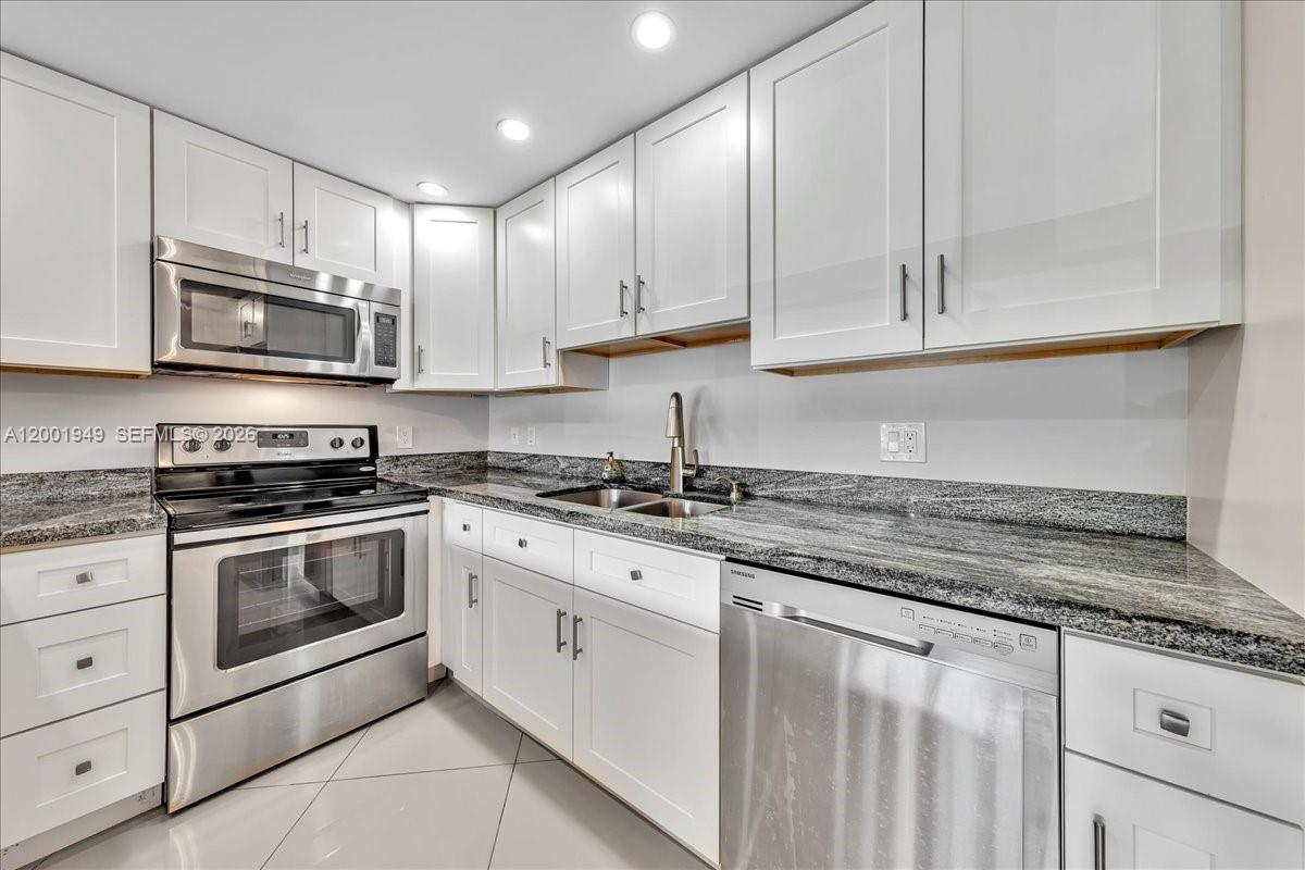 ANTIGUA VILLAGE I C CONDO - Residential