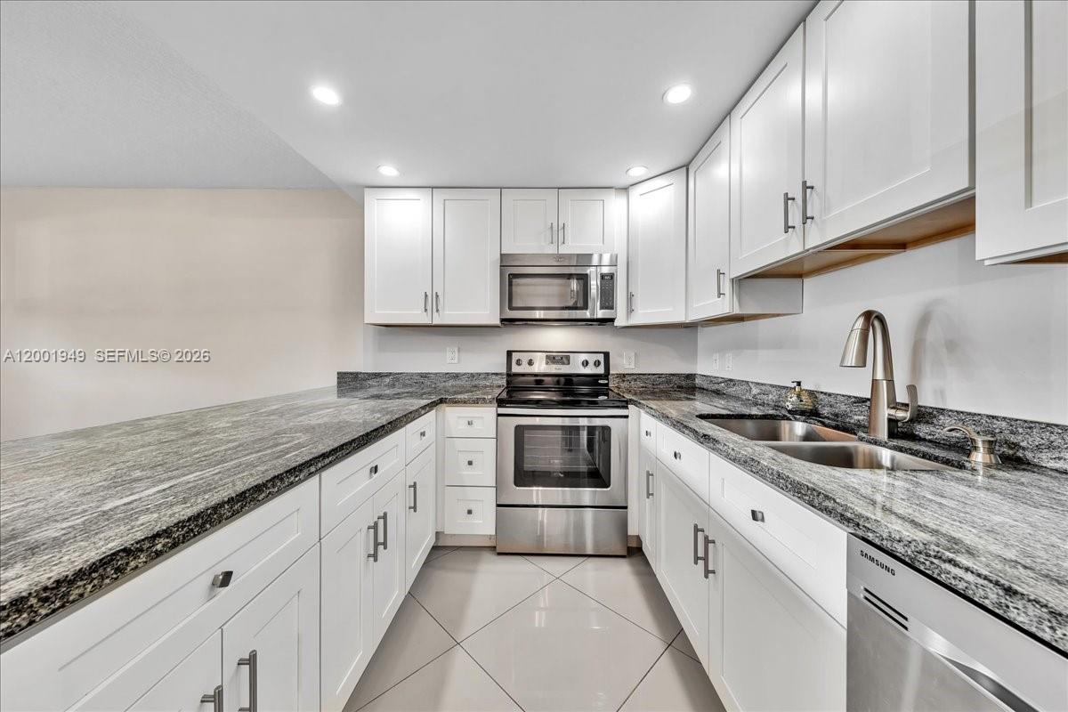 ANTIGUA VILLAGE I C CONDO - Residential