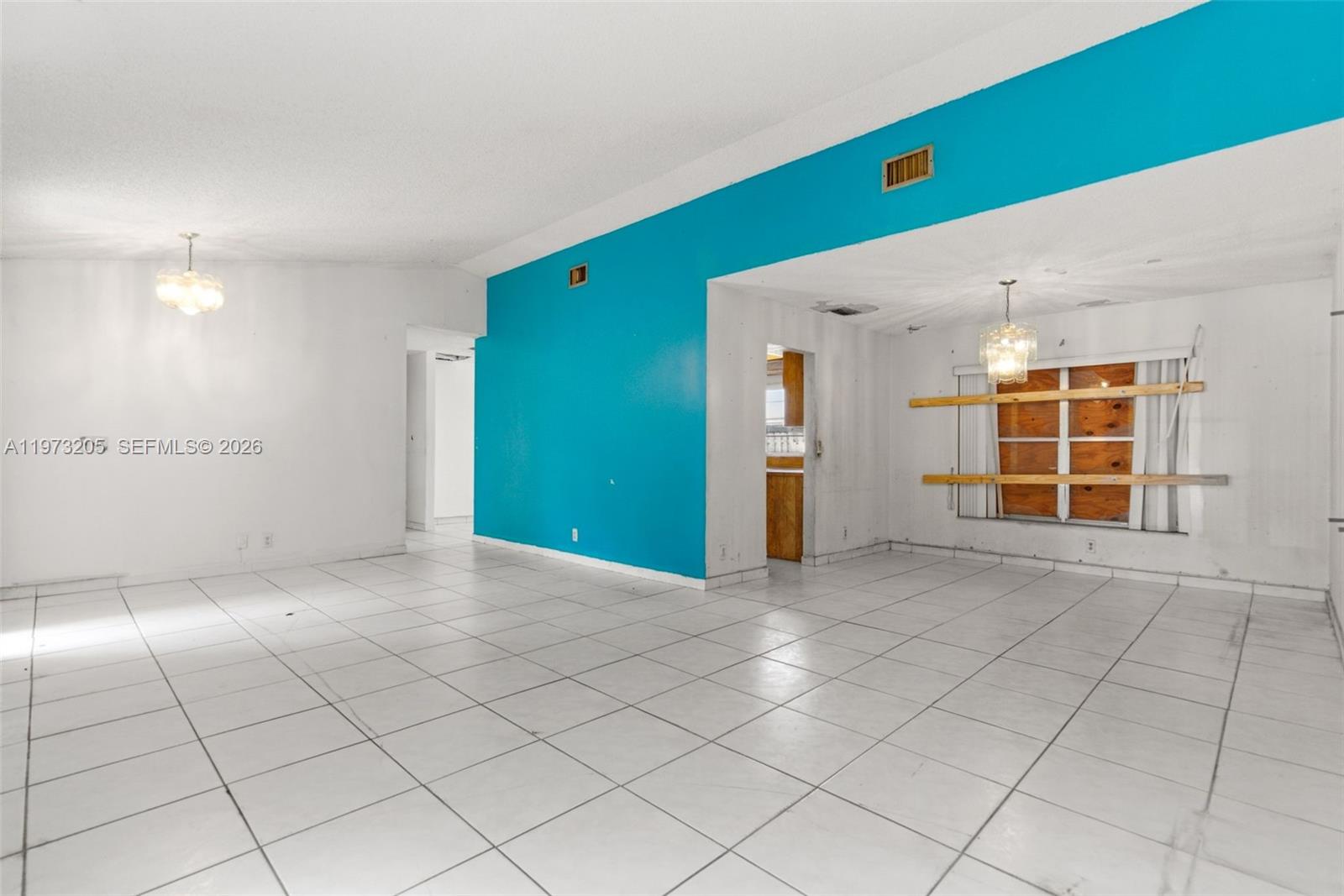 BOULEVARD WOODS NORTH - Residential