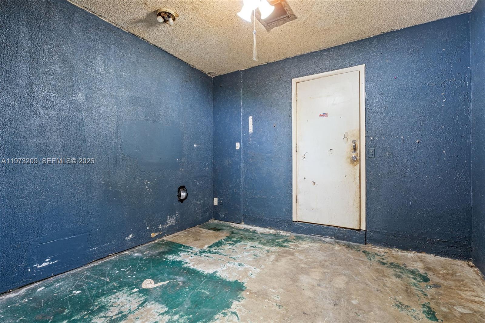 BOULEVARD WOODS NORTH - Residential