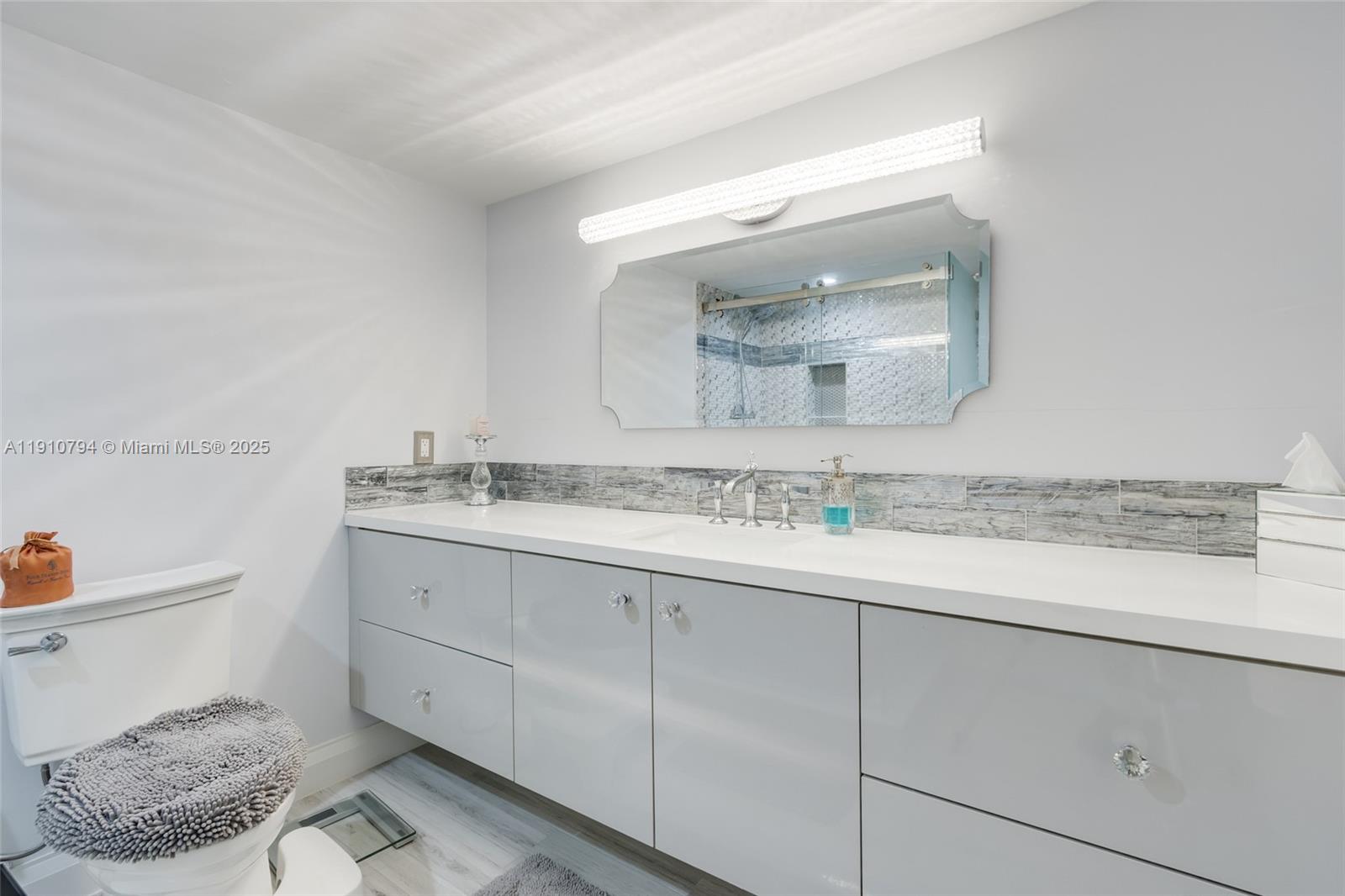 CLOISTER BEACH TOWERS CON - Residential Lease