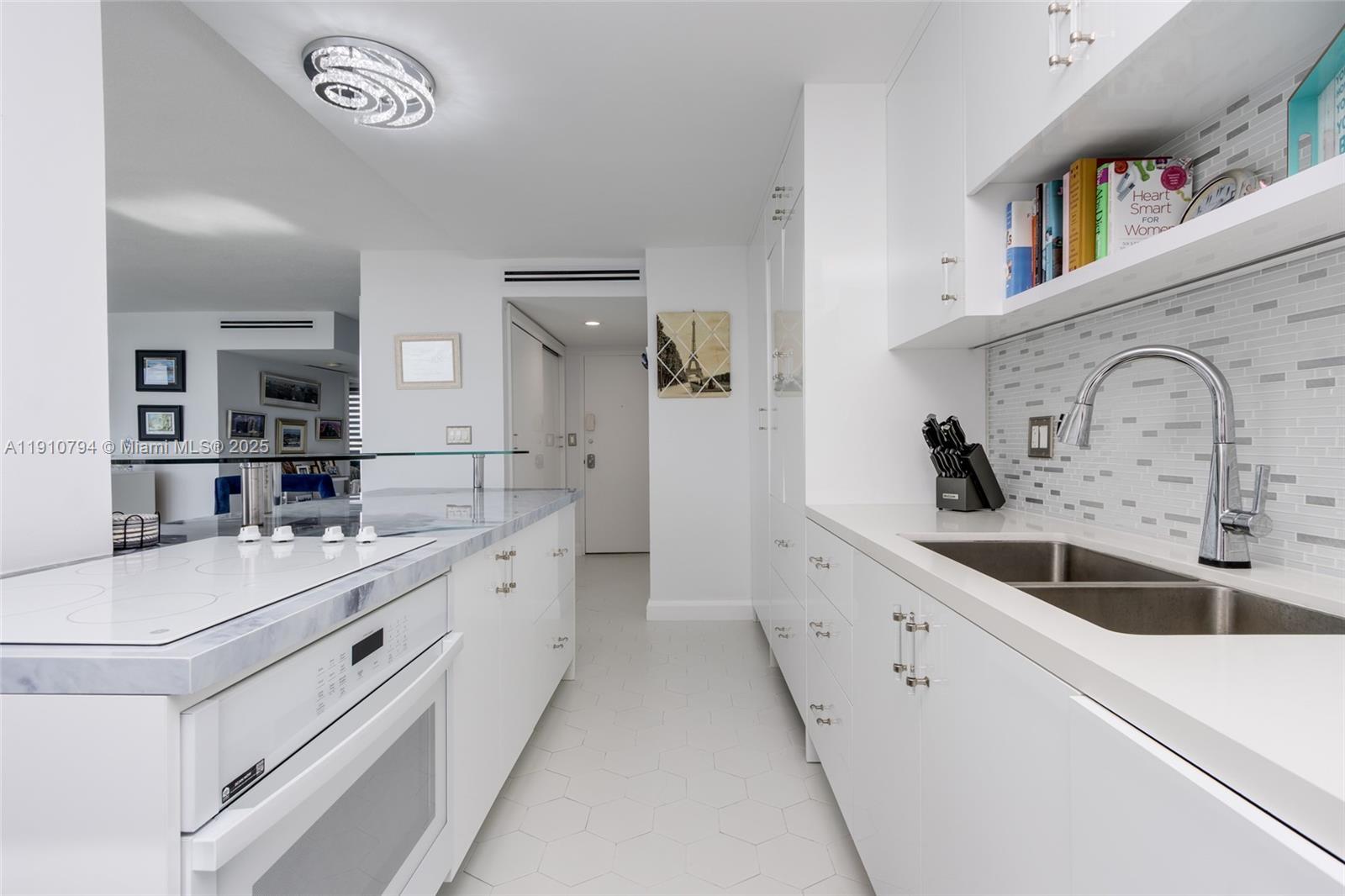 CLOISTER BEACH TOWERS CON - Residential Lease