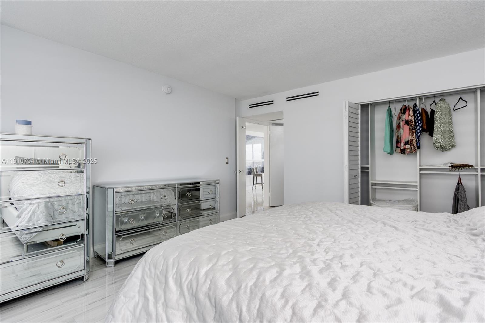 CLOISTER BEACH TOWERS CON - Residential Lease