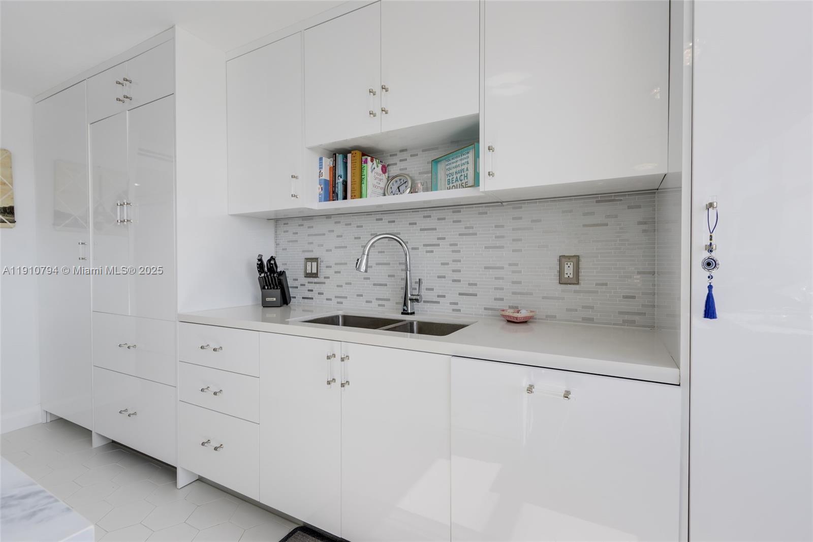 CLOISTER BEACH TOWERS CON - Residential Lease