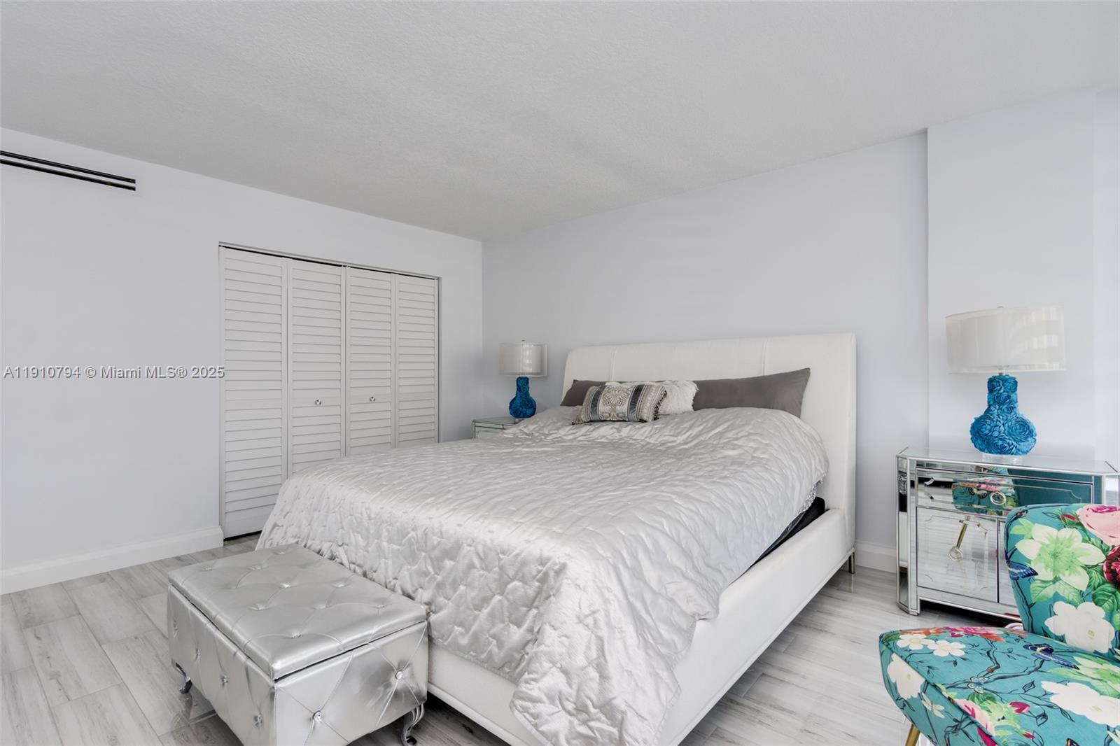 CLOISTER BEACH TOWERS CON - Residential Lease