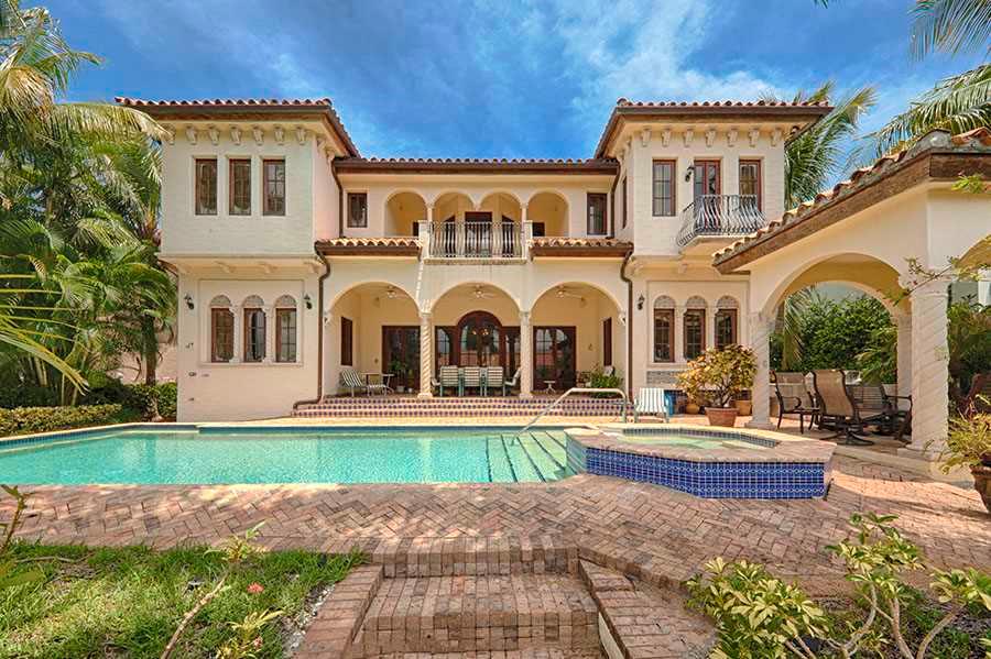 GOLDEN BEACH SEC E - Residential