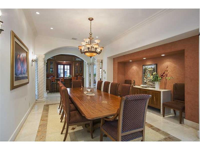 GOLDEN BEACH SEC E - Residential