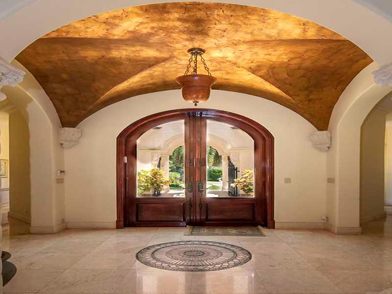 GOLDEN BEACH SEC E - Residential