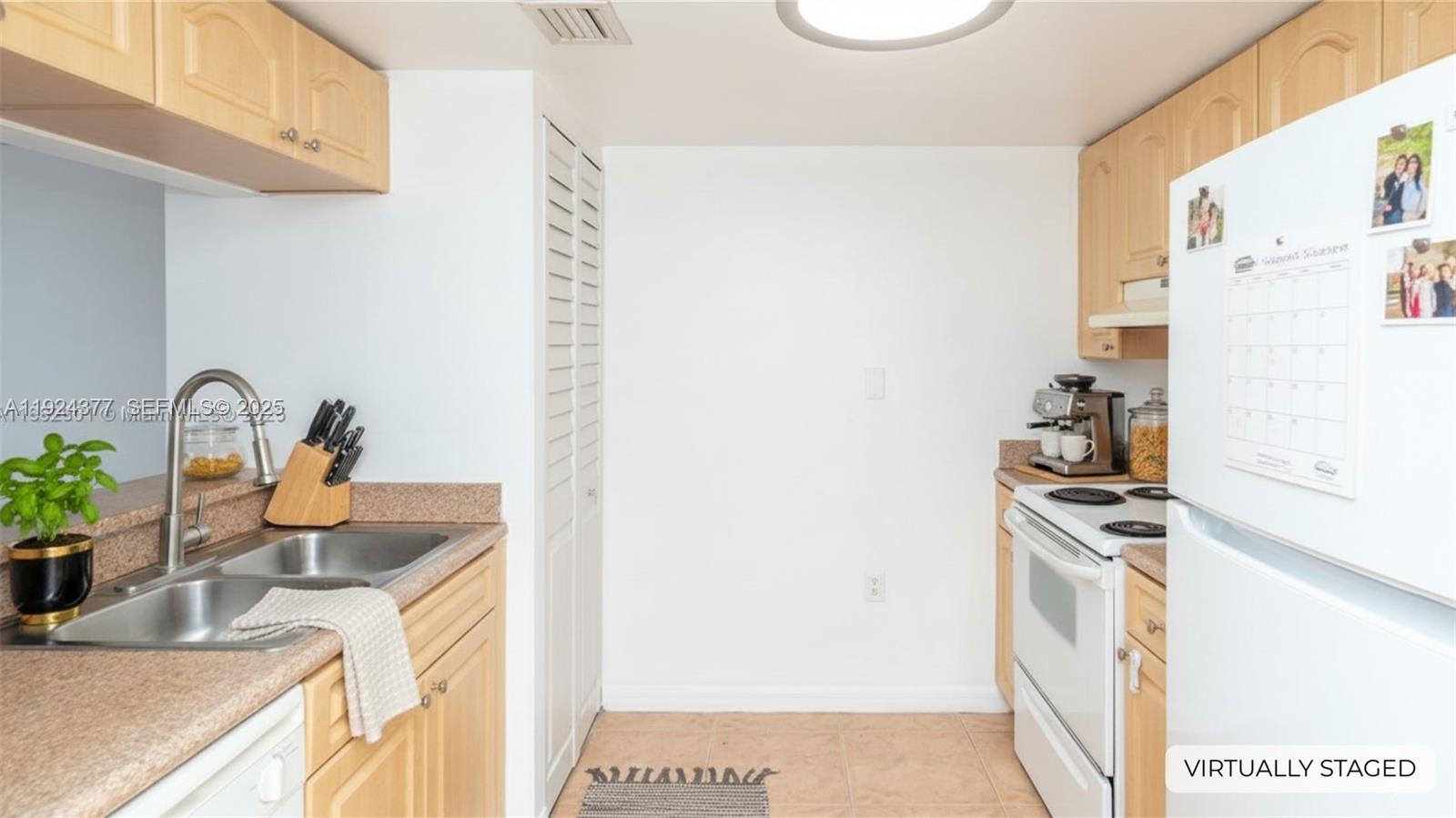 THE CITADEL CONDO - Residential Lease