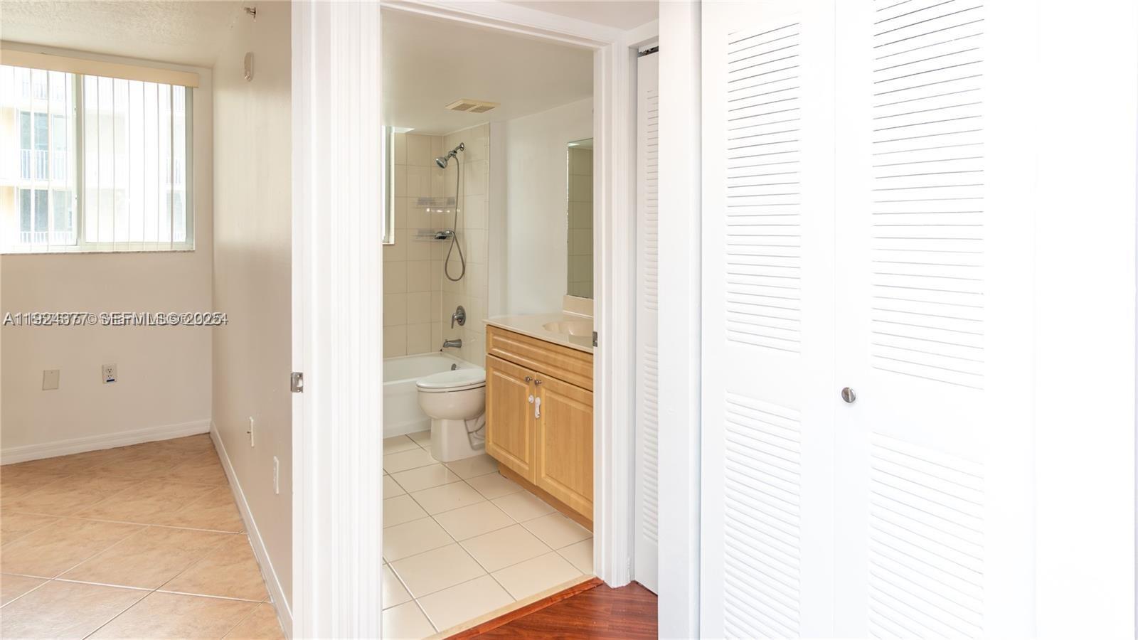 THE CITADEL CONDO - Residential Lease