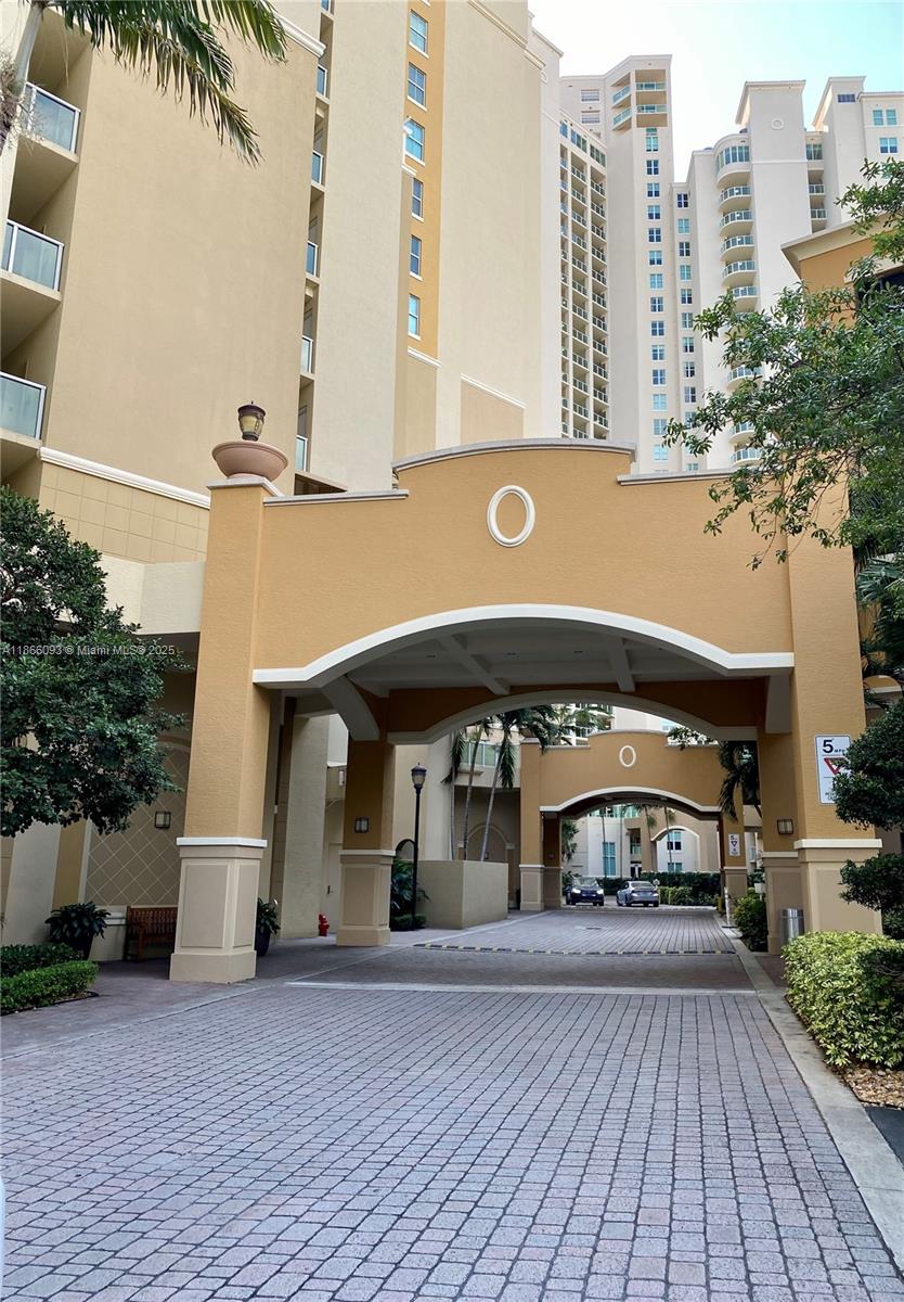 AVENTURA MARINA CONDO NUM2 - Residential Lease