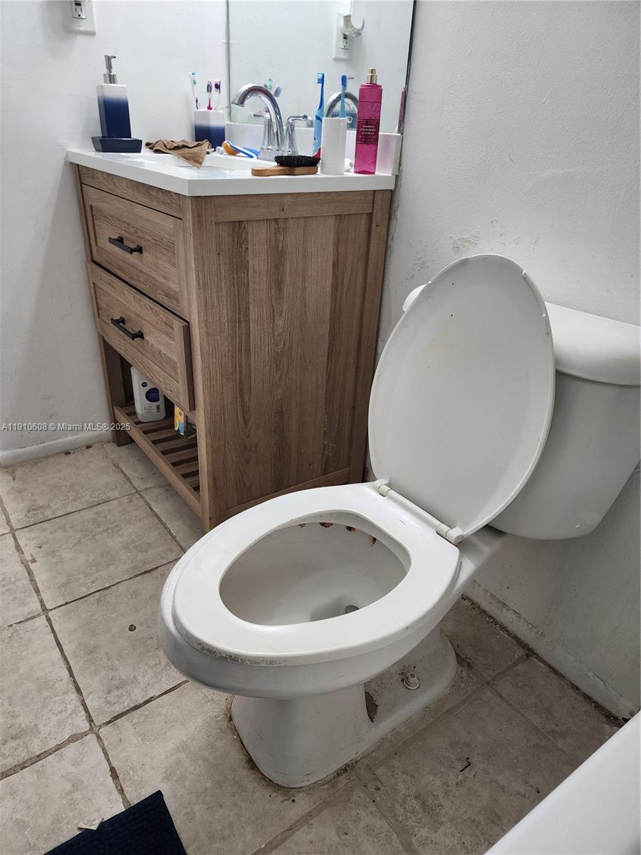 ST ANDREWS PALM BEACH CON - Residential Lease