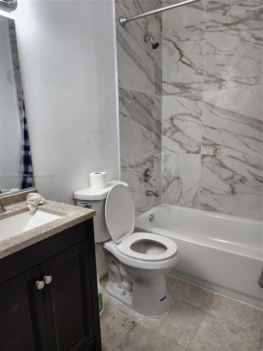 ST ANDREWS PALM BEACH CON - Residential Lease