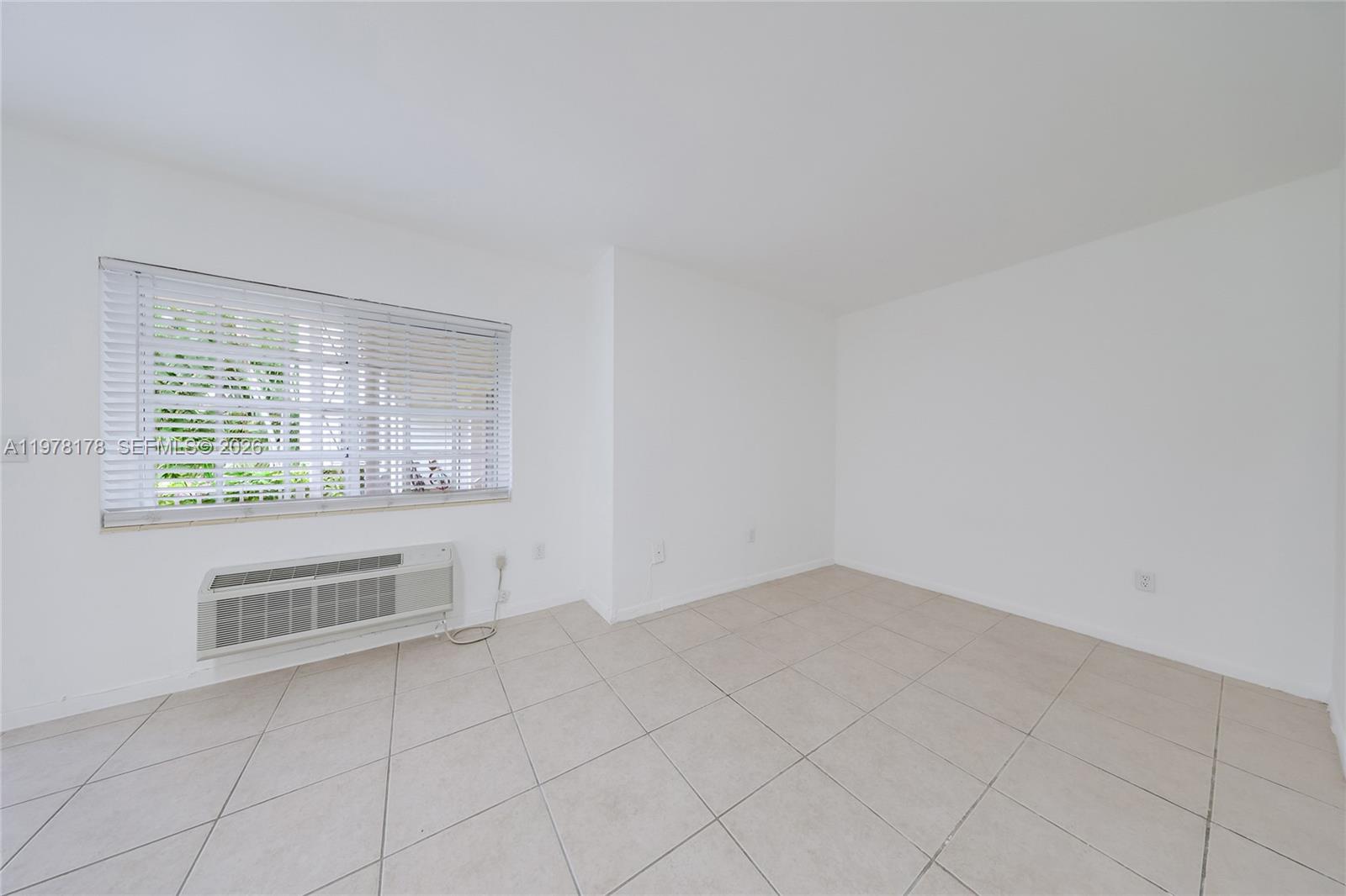 BAL HARBOUR RESIDENTIAL S - Residential Lease