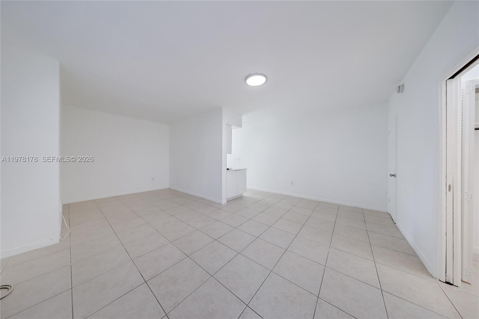 BAL HARBOUR RESIDENTIAL S - Residential Lease