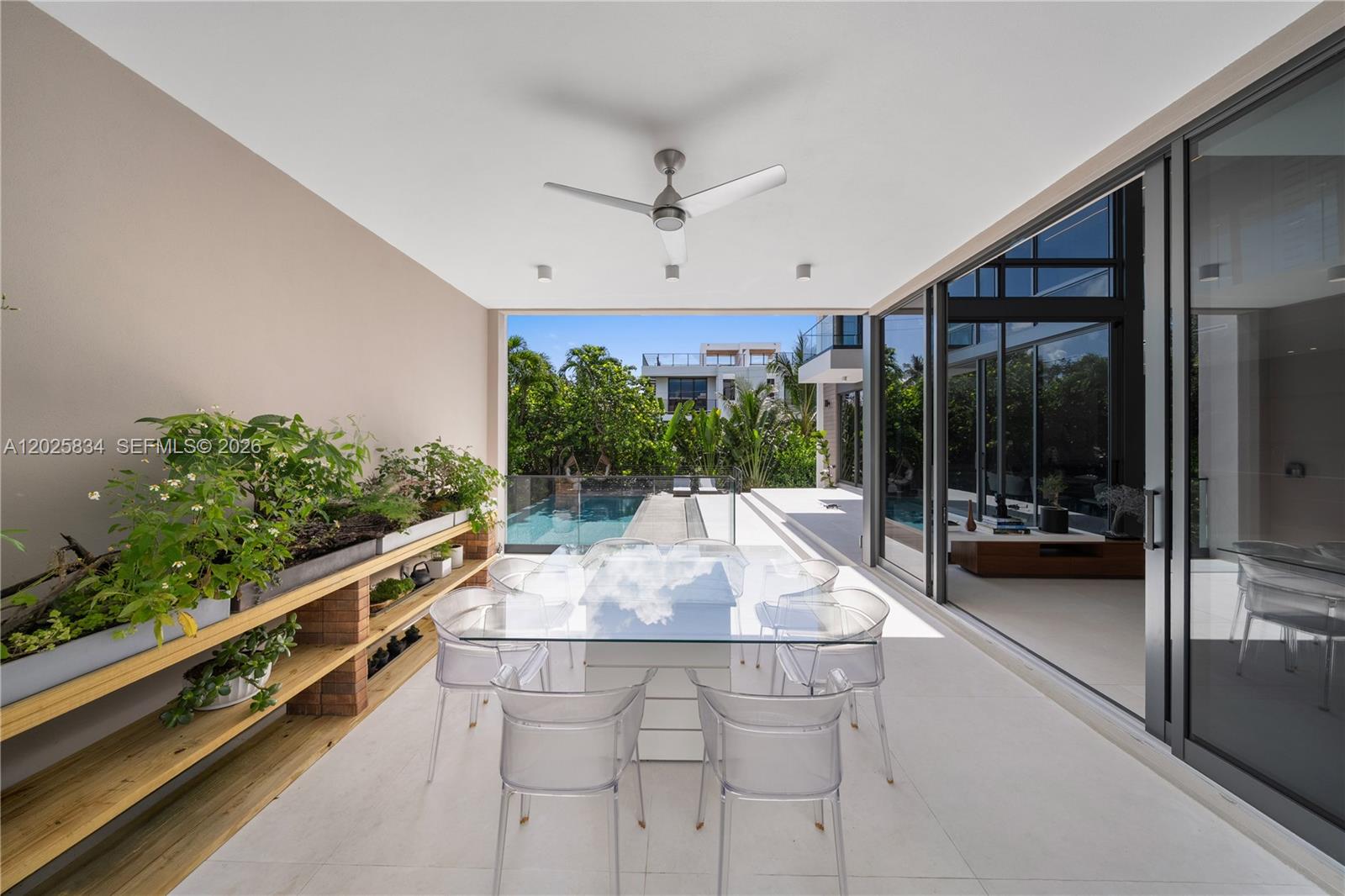 TROPICAL ISLE HOMES SUB - Residential