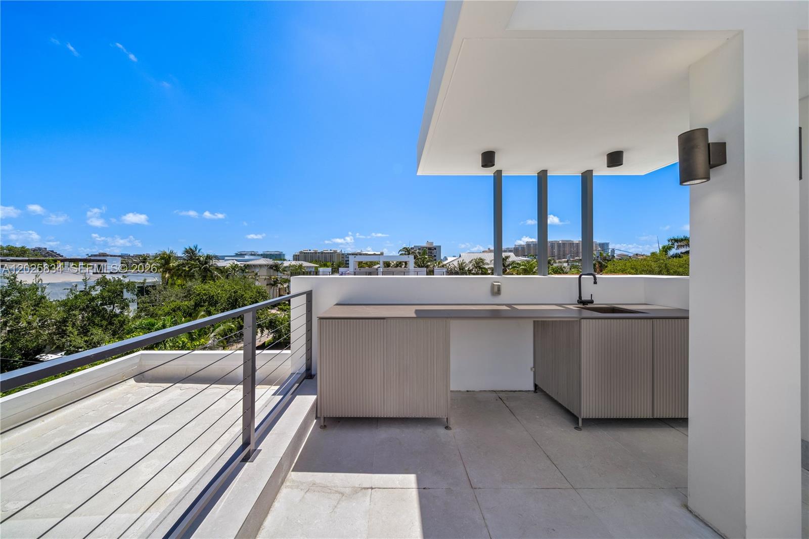 TROPICAL ISLE HOMES SUB - Residential