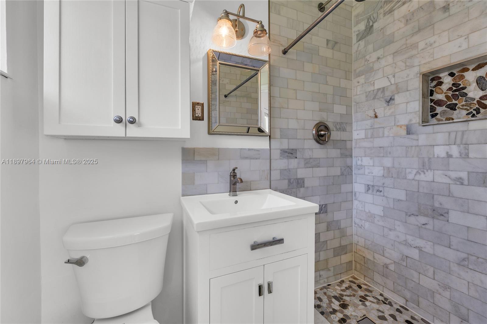 RIVERLAND VILLAGE SEC 1-R - Residential Lease