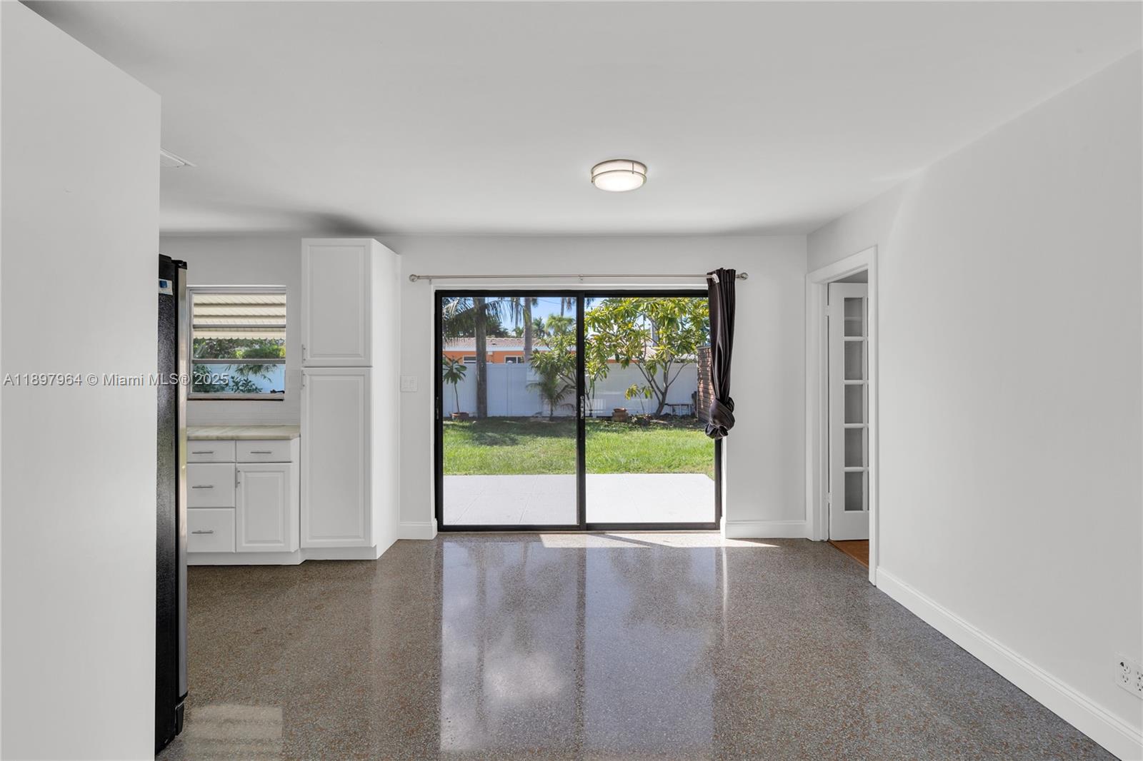 RIVERLAND VILLAGE SEC 1-R - Residential Lease