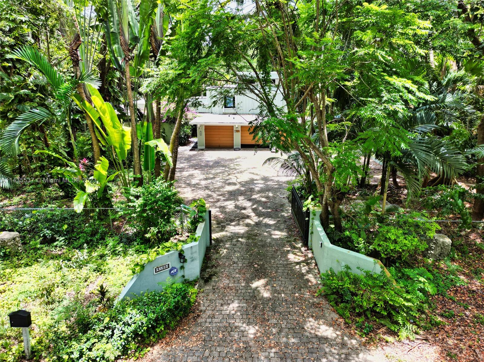 MARTIN SUBURBAN ACRES - Residential