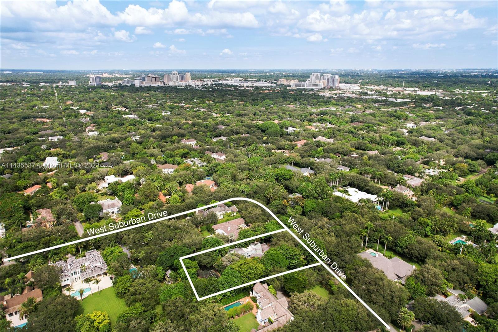 MARTIN SUBURBAN ACRES - Residential