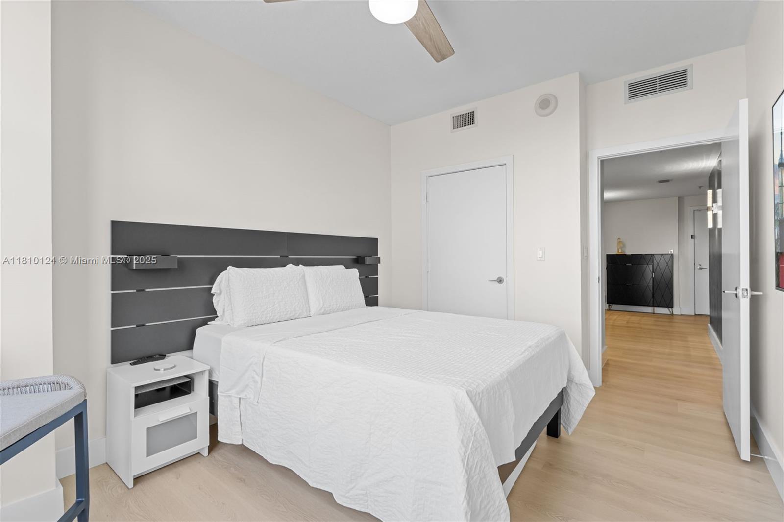 CITYPLACE SOUTH TOWER CON - Residential