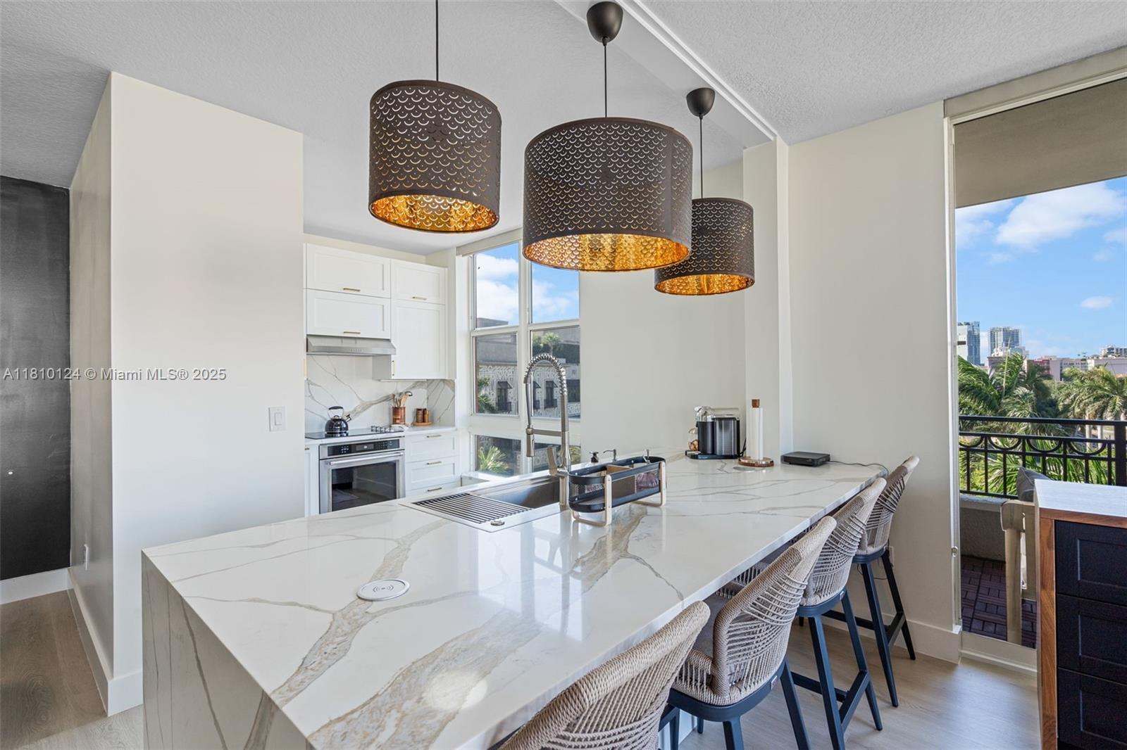 CITYPLACE SOUTH TOWER CON - Residential